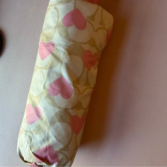 Coach Heart Print Compact Umbrella Pink Signature Folding Travel Umbrella - Picture 3 of 8